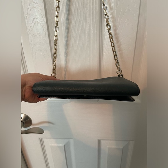 Tory Burch Robinson Saffiano Leather Crossbody Chain Wallet. - Picture 6 of 11